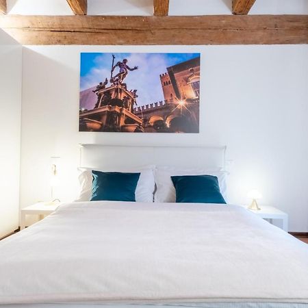 Lo Scrigno Delle 2 Torri! Nel Cuore Del Centro, Vicino A Via Rizzoli Bologne Extérieur photo