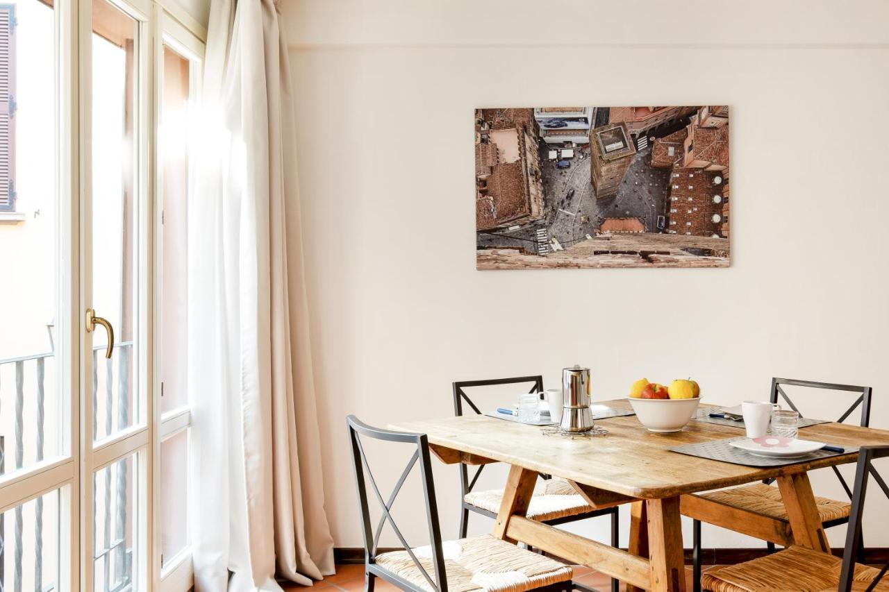 Lo Scrigno Delle 2 Torri! Nel Cuore Del Centro, Vicino A Via Rizzoli Bologne Extérieur photo