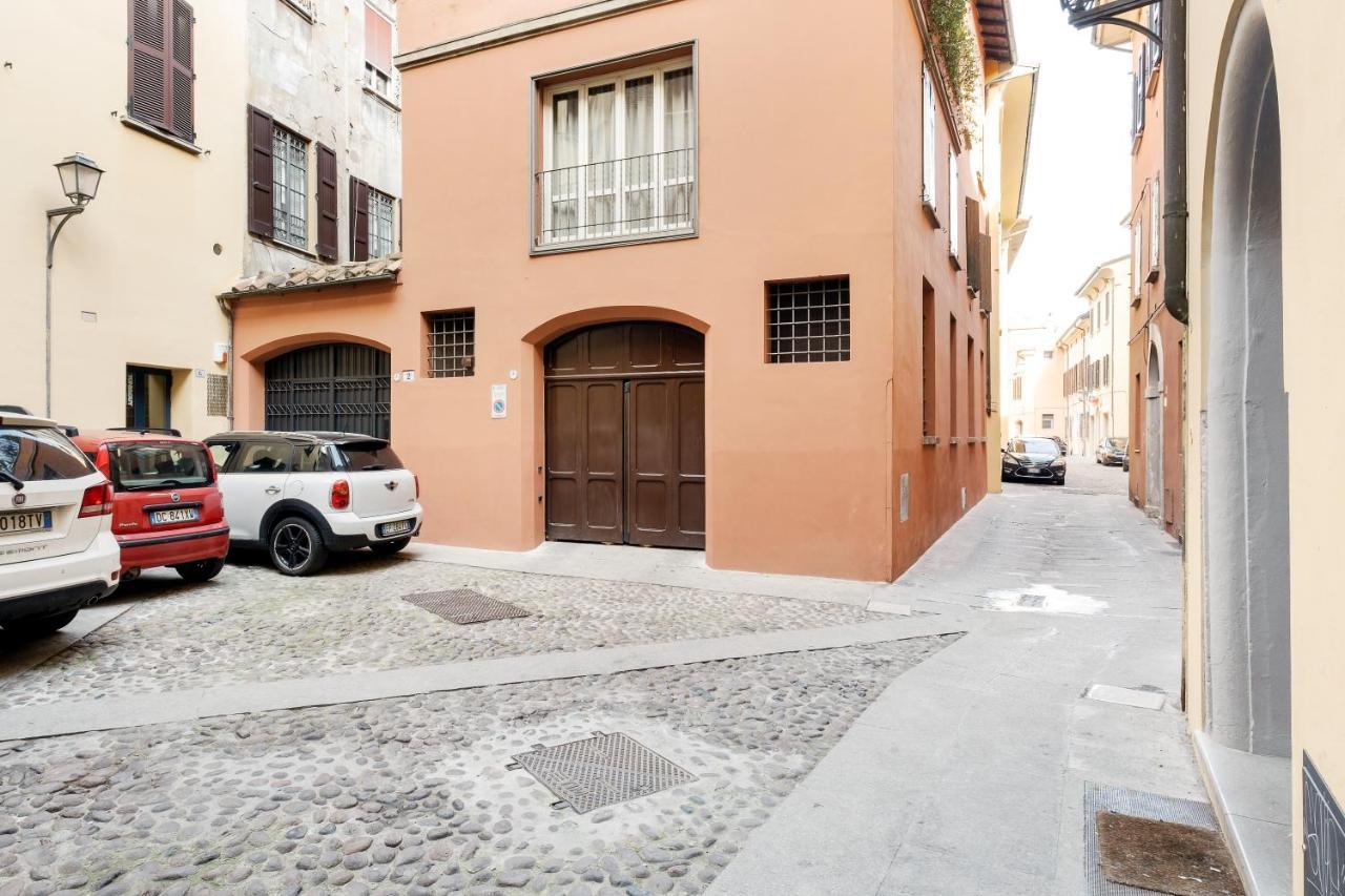 Lo Scrigno Delle 2 Torri! Nel Cuore Del Centro, Vicino A Via Rizzoli Bologne Extérieur photo