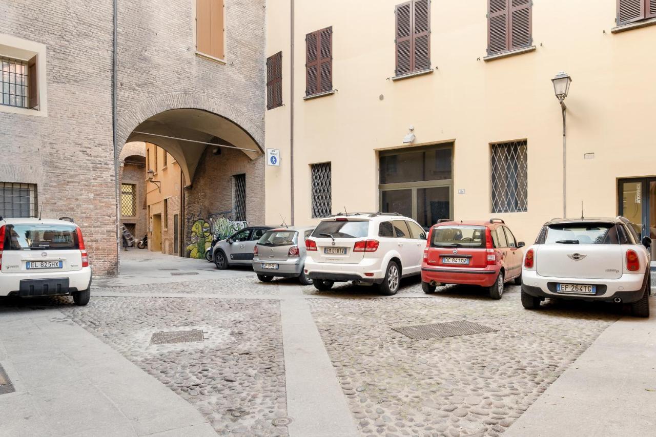 Lo Scrigno Delle 2 Torri! Nel Cuore Del Centro, Vicino A Via Rizzoli Bologne Extérieur photo