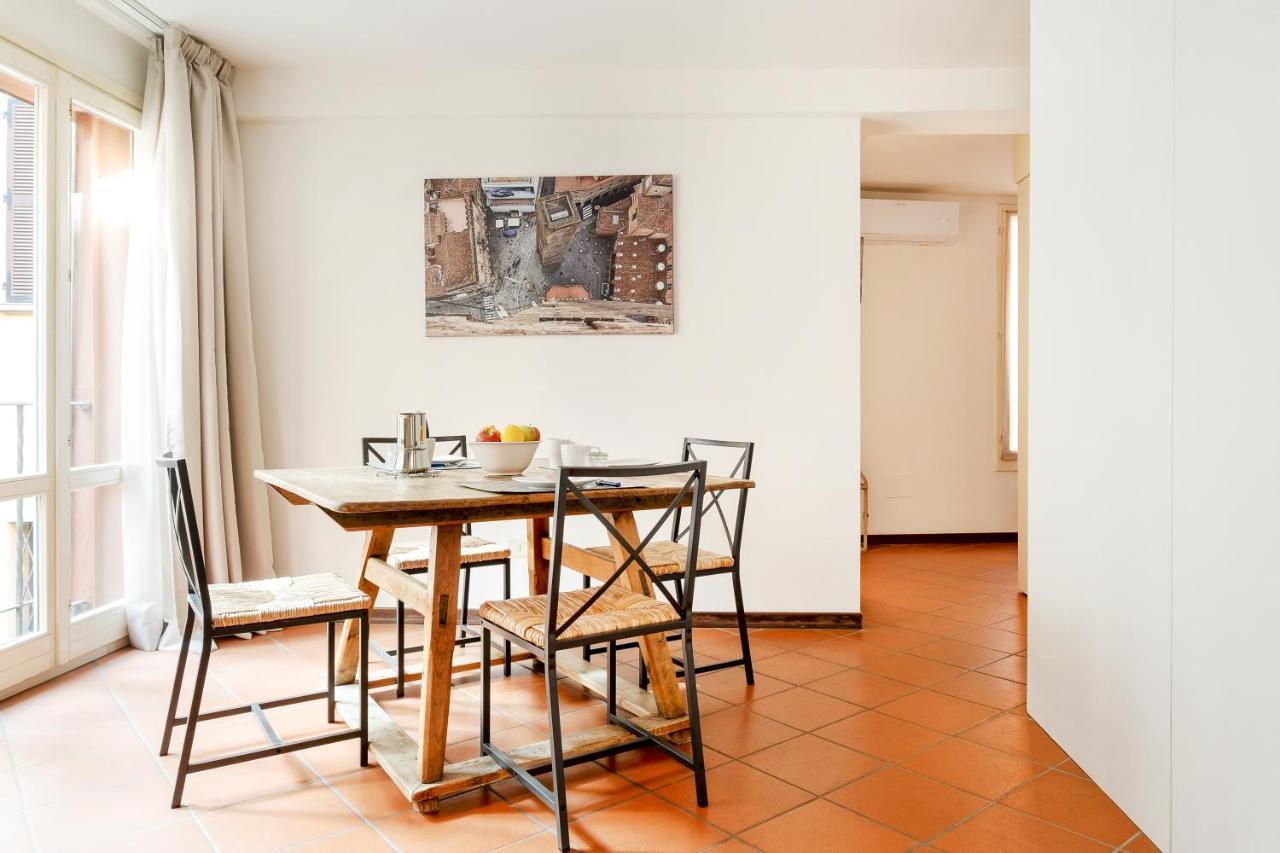 Lo Scrigno Delle 2 Torri! Nel Cuore Del Centro, Vicino A Via Rizzoli Bologne Extérieur photo