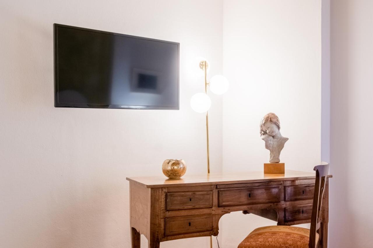 Lo Scrigno Delle 2 Torri! Nel Cuore Del Centro, Vicino A Via Rizzoli Bologne Extérieur photo